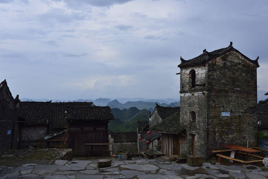 这个千年瑶寨是广东最美古村落之一, 是当地最大的瑶寨!