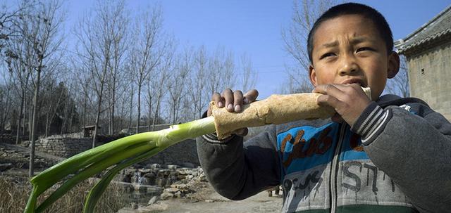 现在的山东人还吃大葱卷饼吗