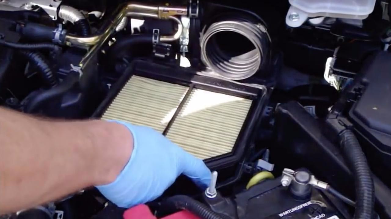 3分钟换空气滤教学,简单又省钱