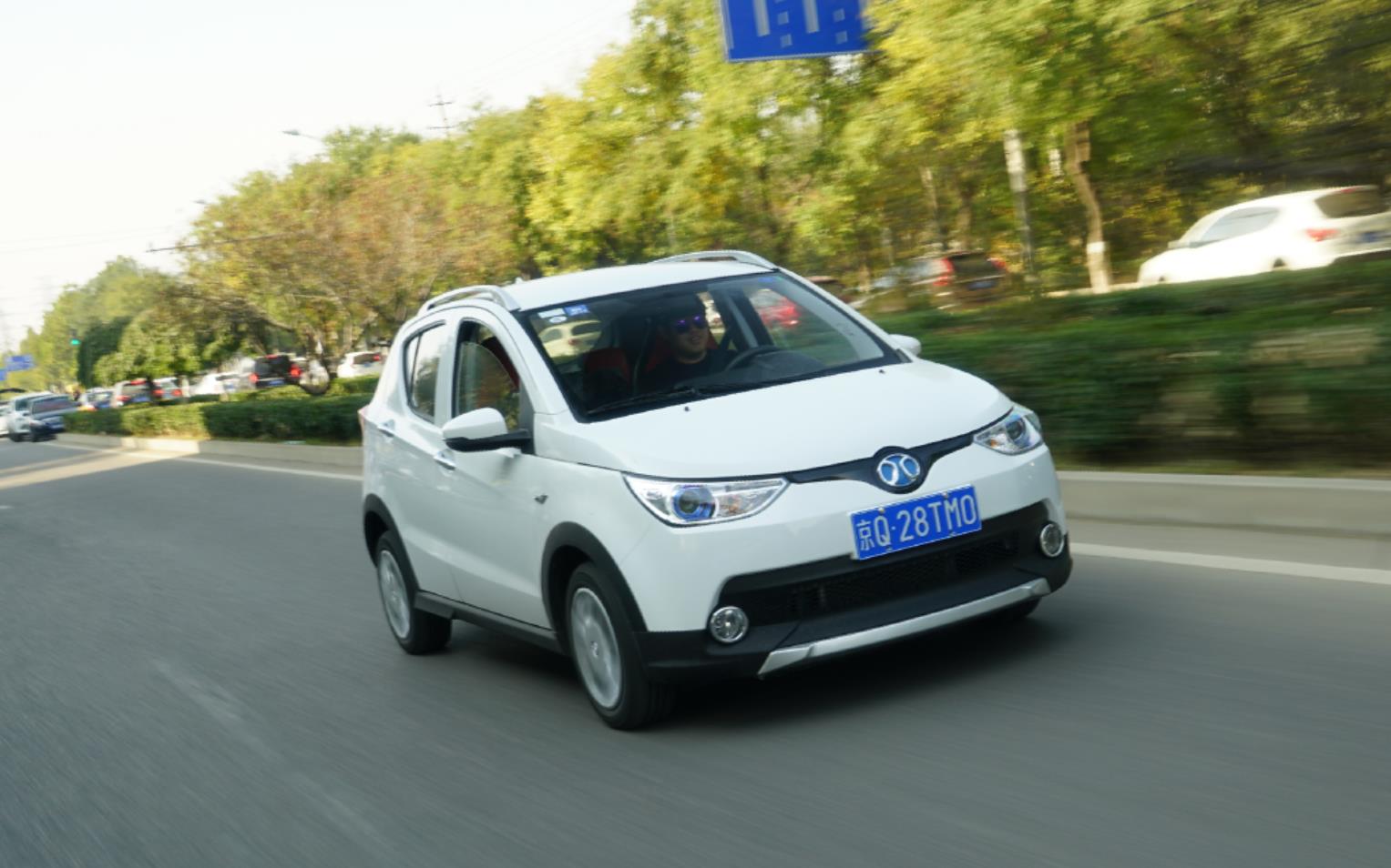 宋楠:标配快充!北汽新能源ec200首发评测之续航和充电