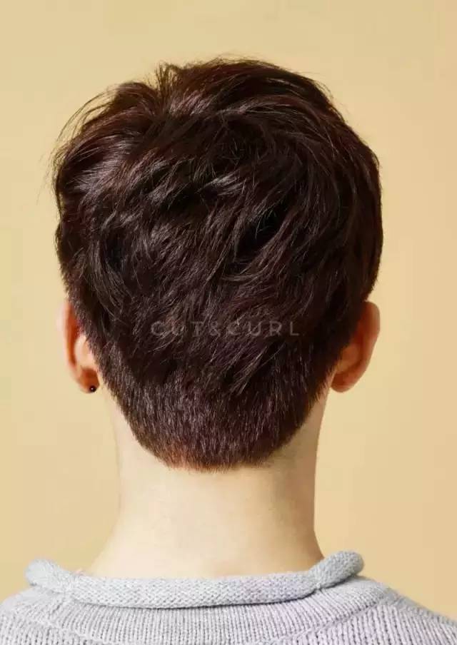 适合中国男生的12款帅气发型 你值得尝试