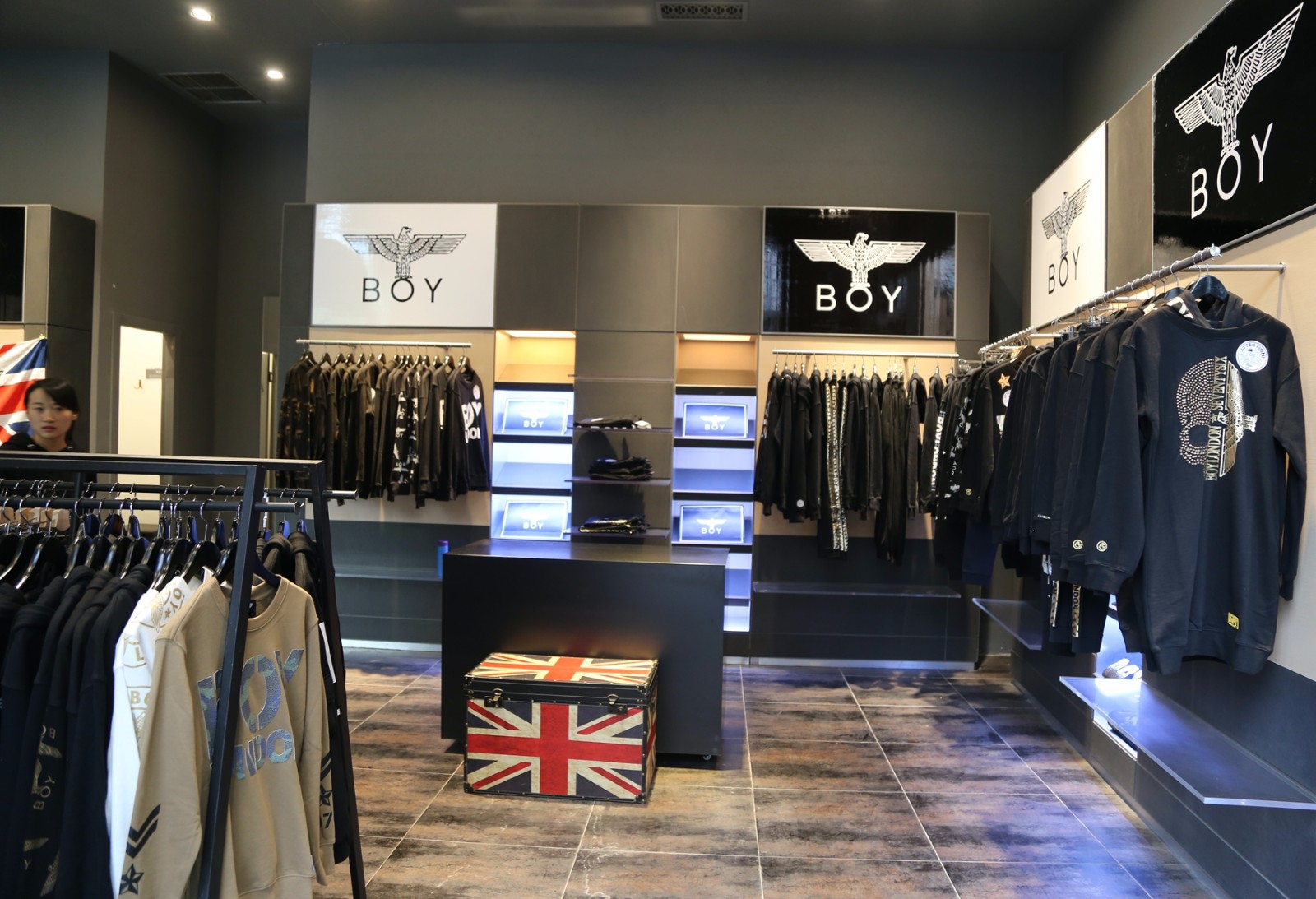 新柜开业潮人看过来红遍全球的英伦潮牌boylondon