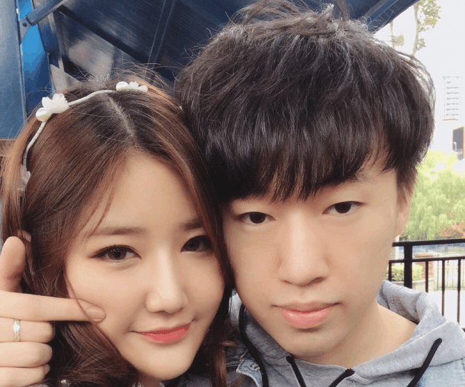 rng选手女朋友大盘点锅嫂最好看虎嫂最能秀恩爱