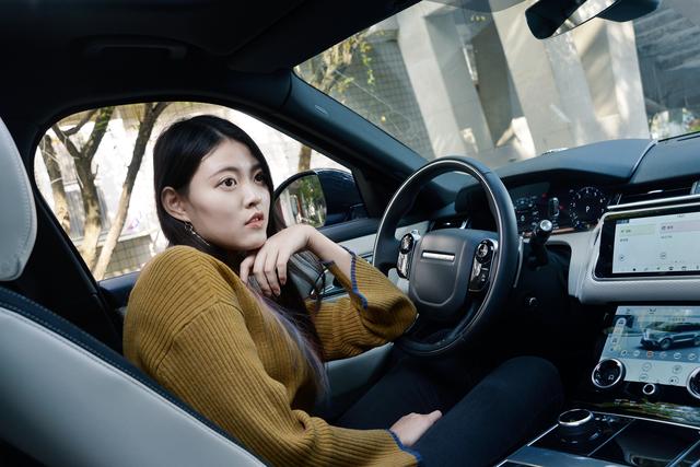 女司机看了揽胜星脉这样评价路虎还是男人的专属吗