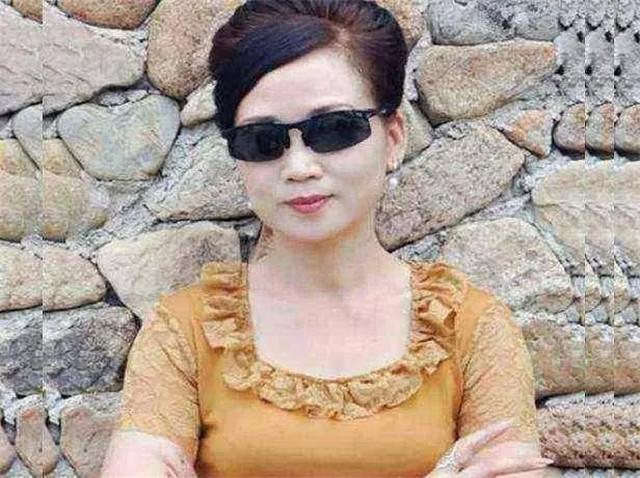 陕西富婆招司机,开百万豪车,月薪十万,却半年无人应聘!