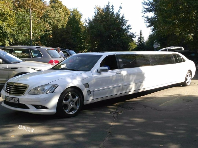 偶遇温州首辆加长奔驰e级奢华礼宾车是如何打造出来的