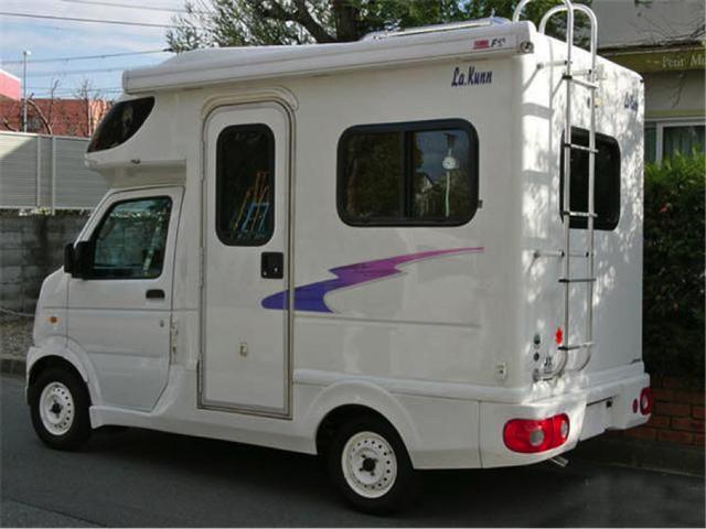 售价13万的平民房车,却能睡4个大人,还要买啥房