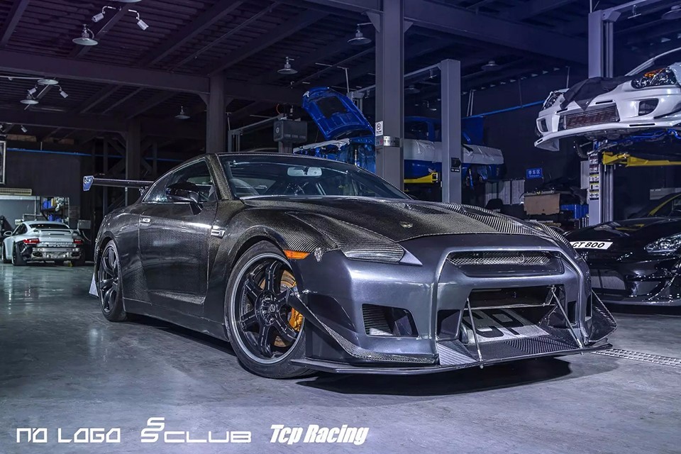 碳纤维战神gtr r35改装案例