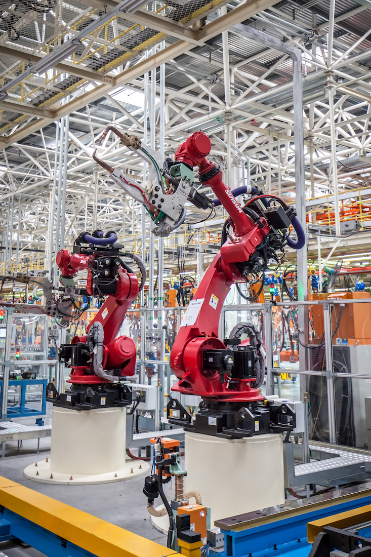 华晨汽车智能制造工厂探秘:"中国宝马"将从这条生产线走出