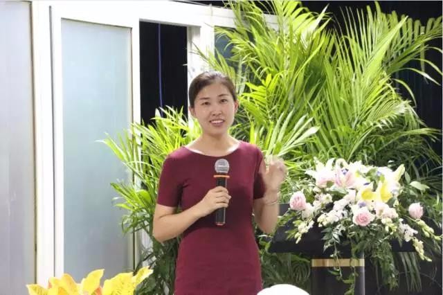 陈亚男总园长领衔水米田新生家长会暨教育专题讲座圆满成功