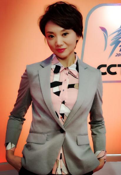 梁毅苗深爱意大利冯布,一路走来对球队的情感很深,相信她也和大家一样