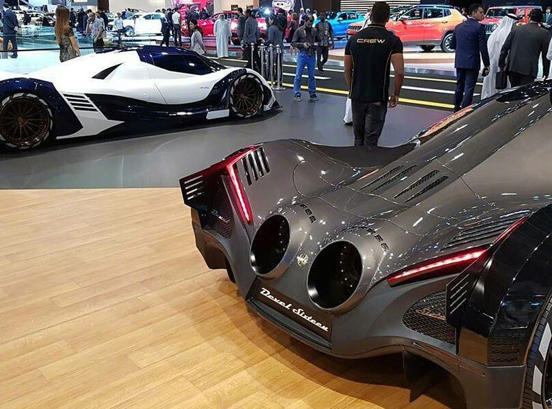 本次迪拜车展,该公司还带来了一个庞然大物——devel sixty,一台全副