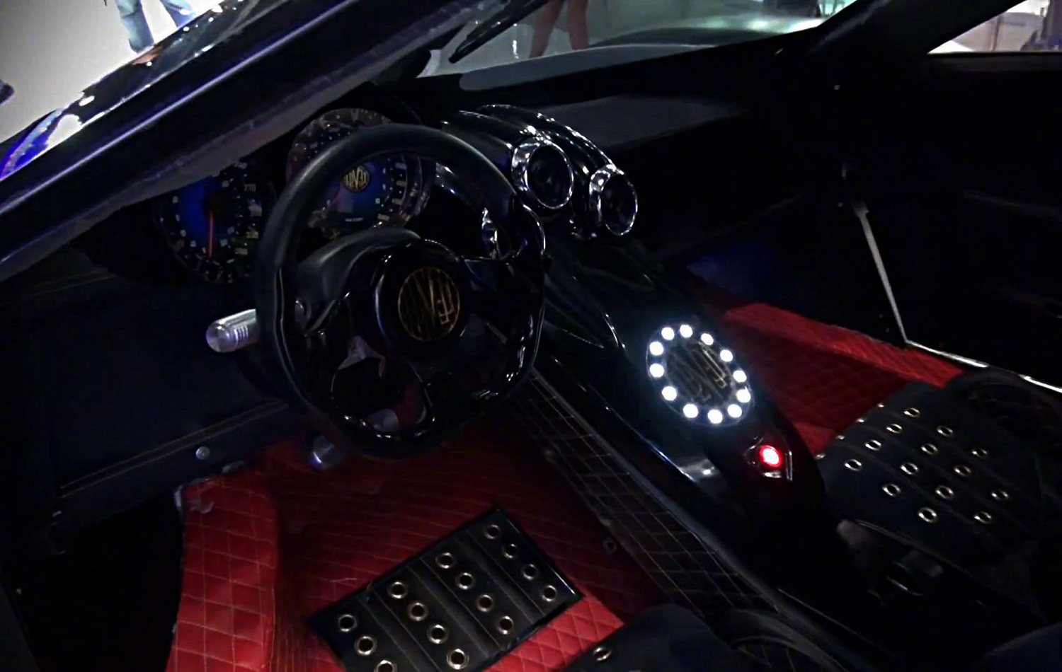 最邪恶的超跑devel sixteen强势来袭!