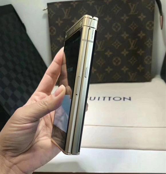 三星年度旗舰w2018即将上架:这次售价得2万起跳