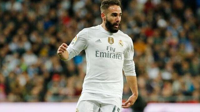 卡瓦哈尔是不是现役第一右后卫?