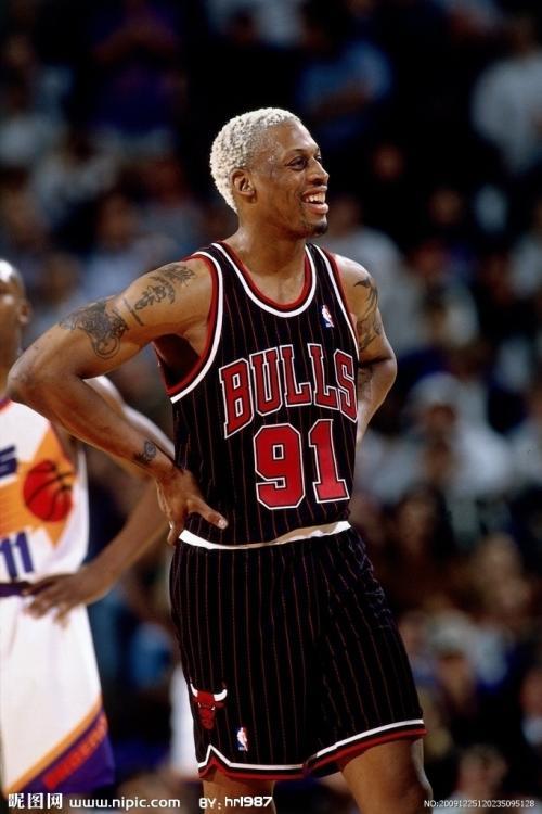 罗德曼又炮轰联盟:勇士队打球像女人一样软,詹姆斯只会逃避