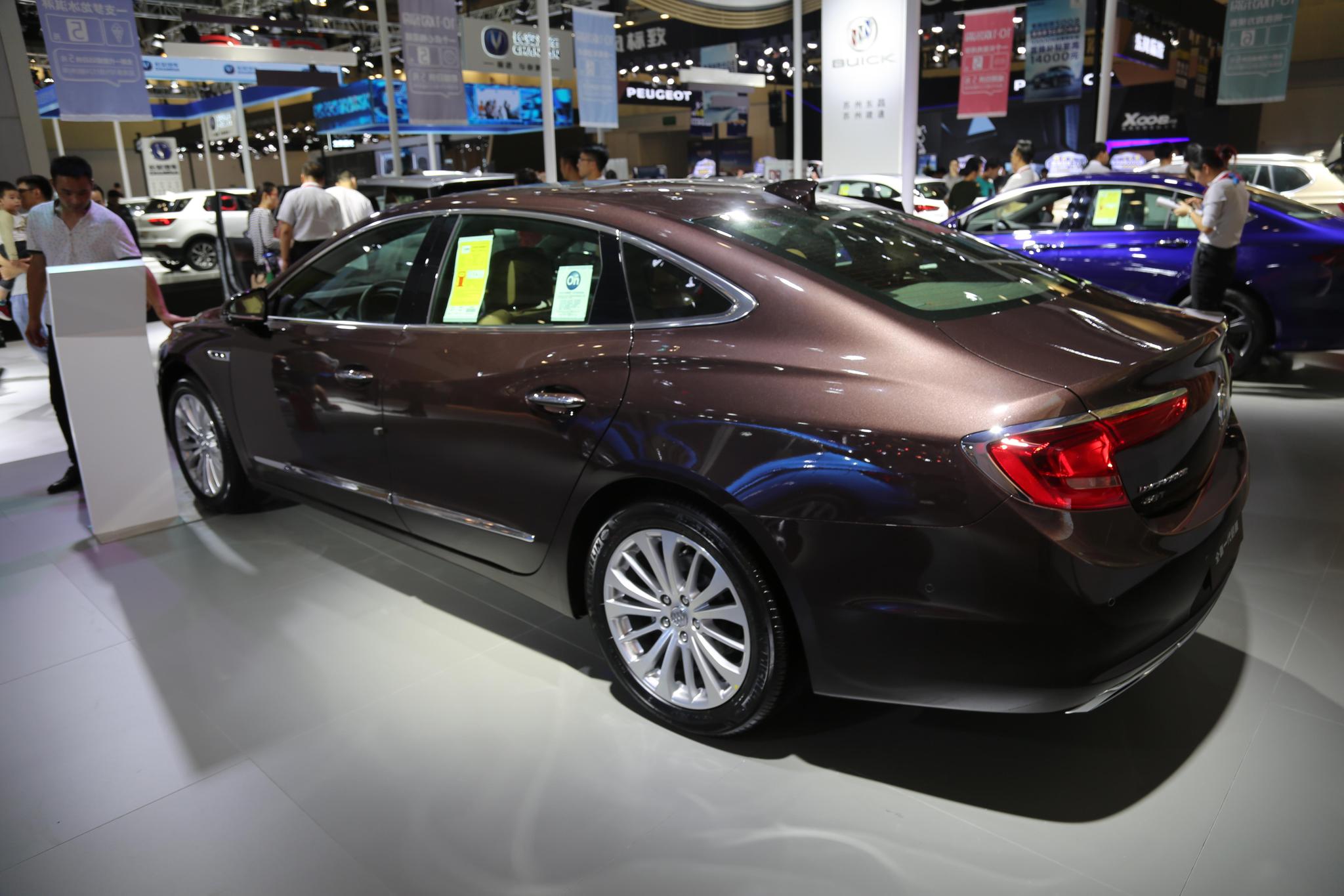 别克全新一代君越,25万级别中高档轿车,车展实拍!