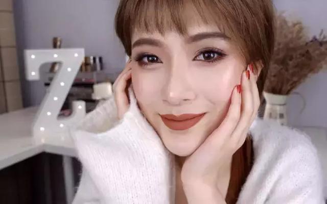 你还在化裸妆?NoNo!现在流行吃土妆!(同. 来自