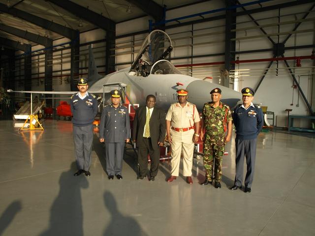 津巴布韦空军曾用歼7当主力,现在连一架战斗机都没有