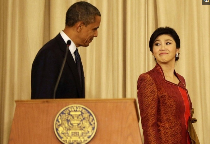 直击:奥巴马和英拉有趣抓拍瞬间照片,奥巴马看温柔的眼神很温柔