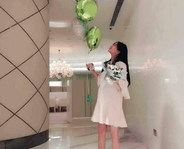 网友:终于看到大肚子了|谢娜|大肚子|怀孕_新浪新闻