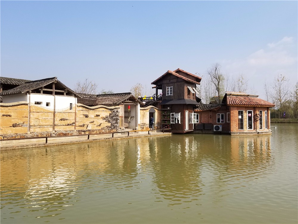 无锡宜兴张渚红汕坞风景区,夹在中西间的水墨世界