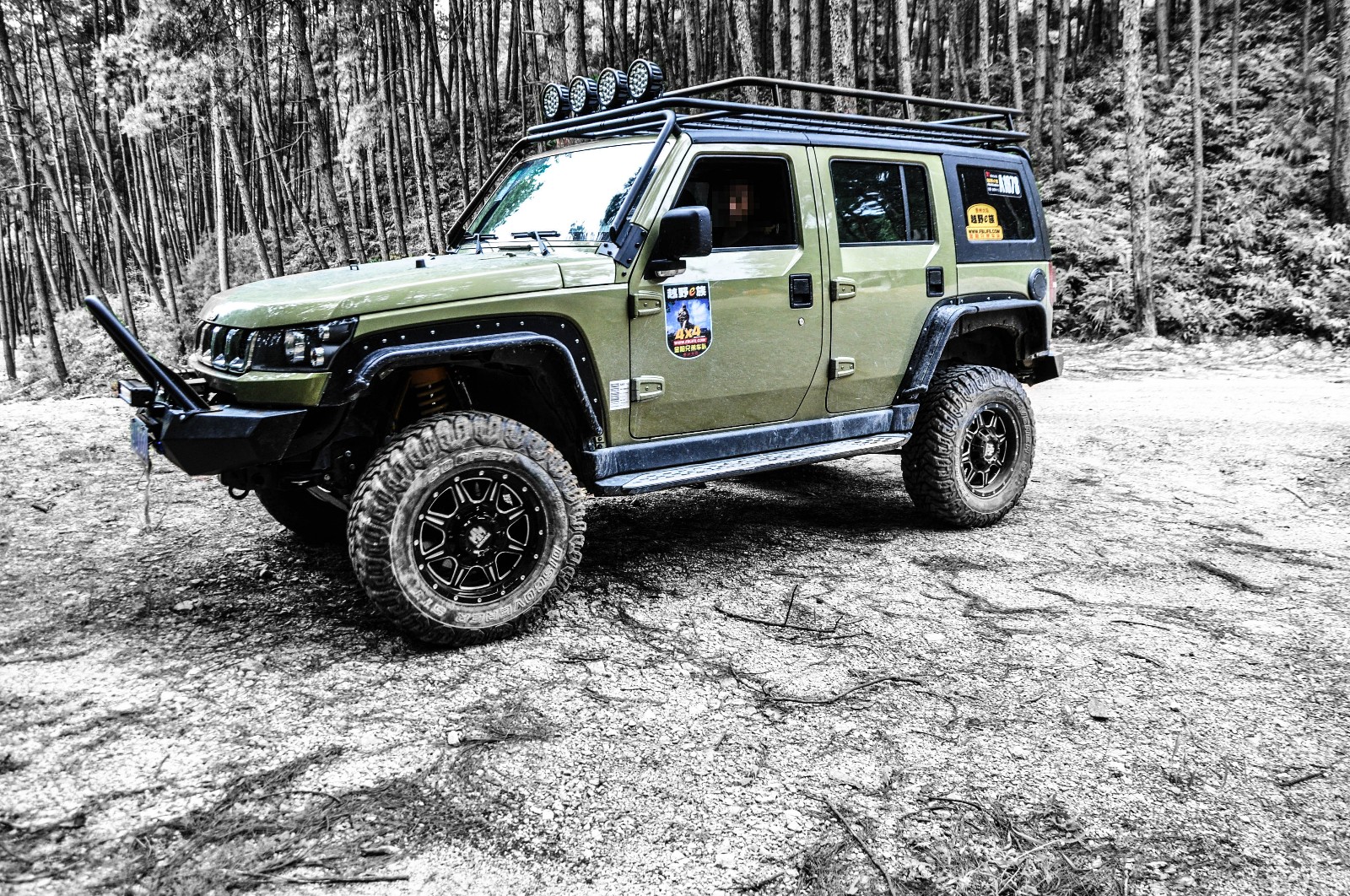 改成战狼2中的bj40l上路合法吗?