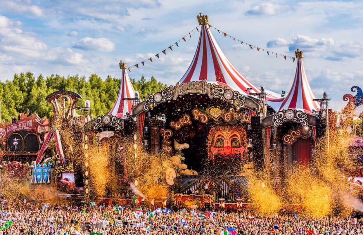 震撼人心的音乐节舞台---tomorrowland音乐节