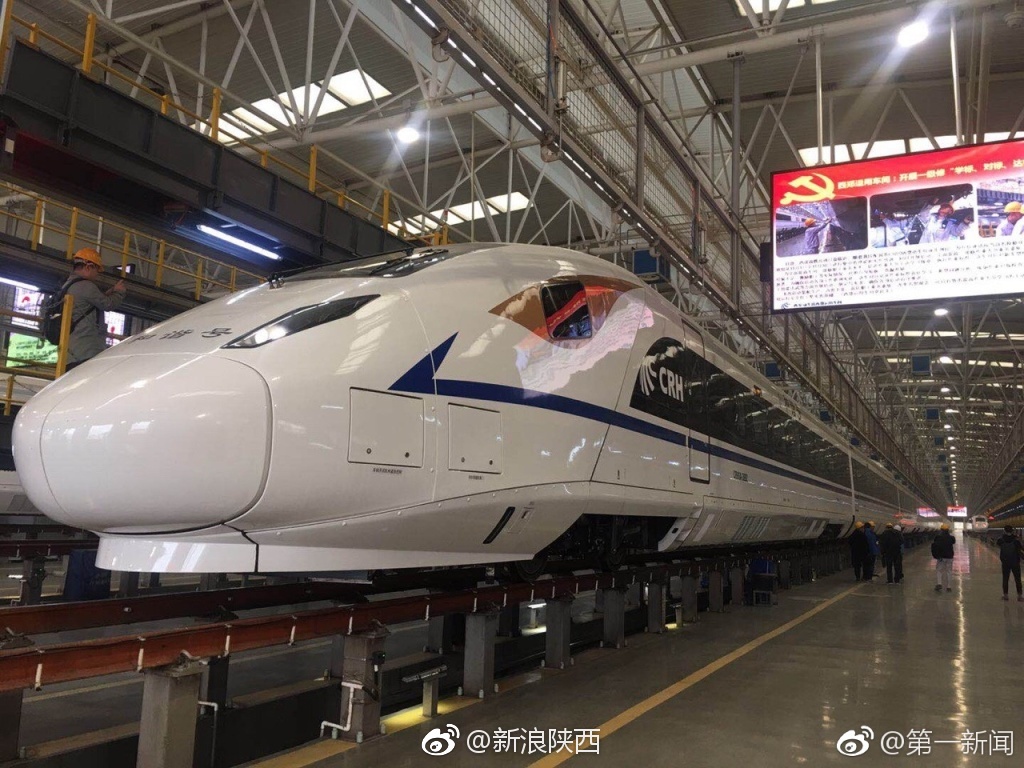 西成高铁主力车型crh3a型动车组亮相