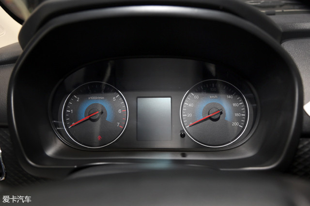 2017广州车展 东风风光330s静态评测