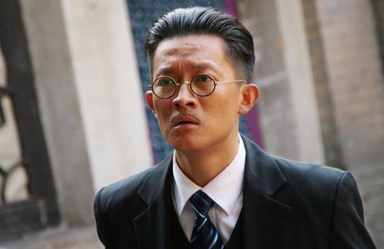 和姚晨同班被网友骂二愣子没演技曾烧伤毁容可他娶个好女人