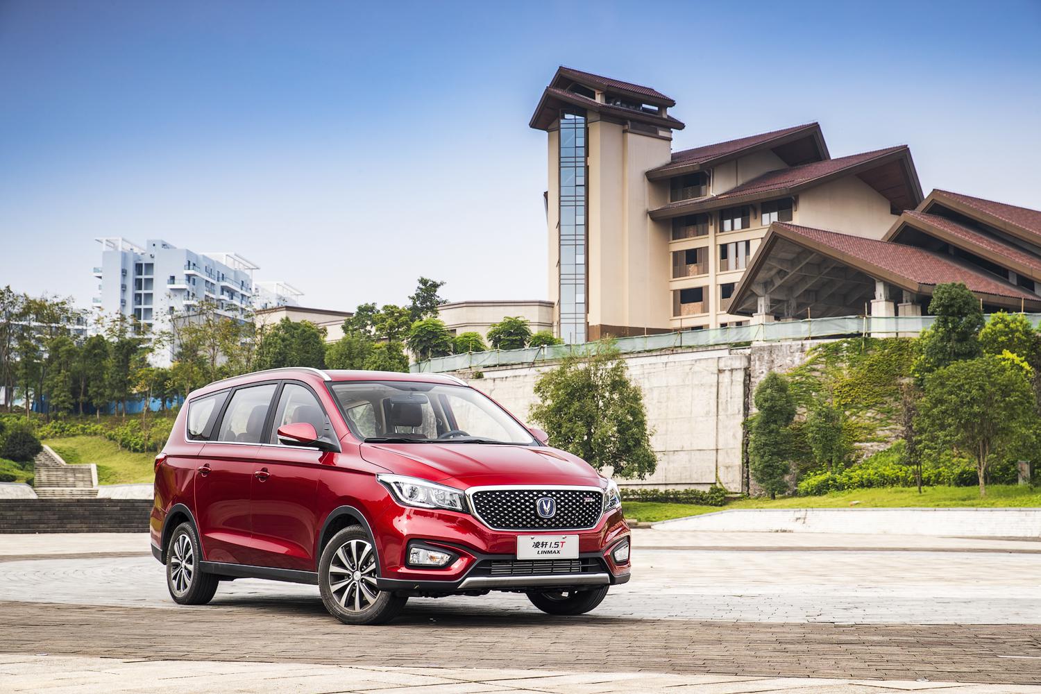 二胎家庭标配,大7座自动挡长安凌轩用实力说话