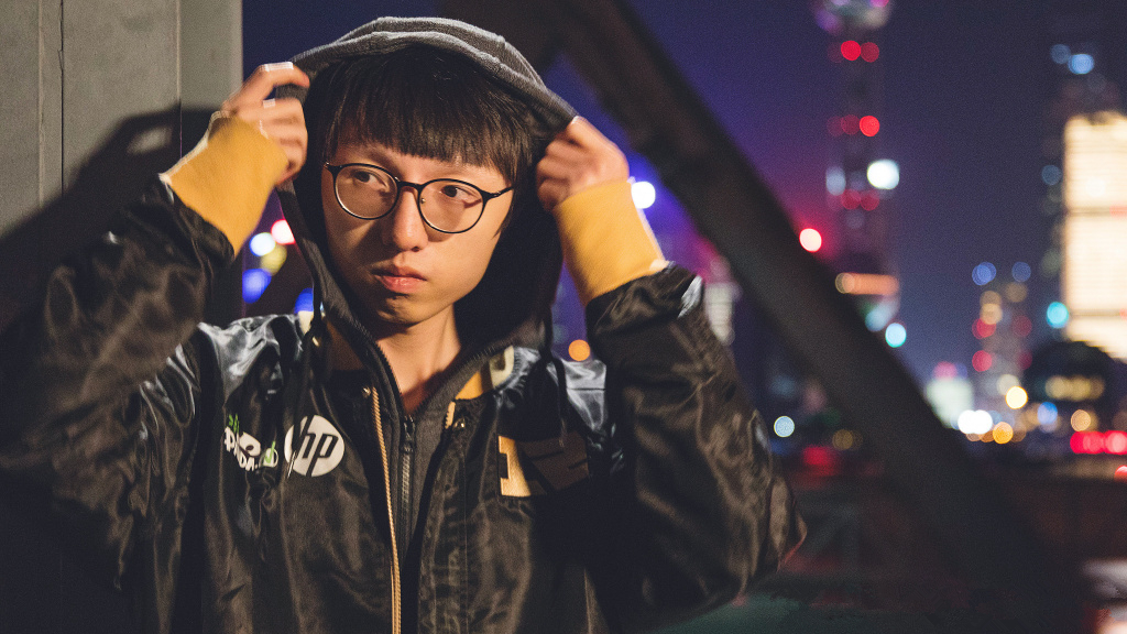 rng麻辣香锅回应农民事件 自己都是农村出来的不要带我节奏啦