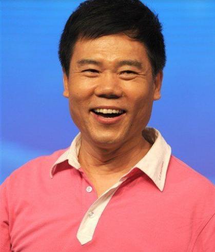 终于知道司马南和巫启贤, 为什么长得如此相像了!