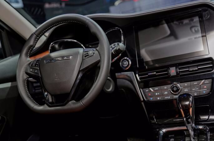 全新启辰T70正式亮相 竞争力提升预售价9-13万元