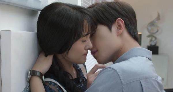 郑爽杨洋恋情坐实最新_发型图片