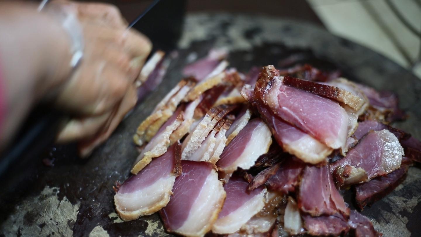湖南大娘家吃腊肉, 这才是真正的原生态美味