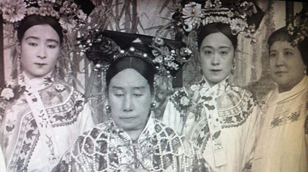慈禧太后的两位女官都不得善终，她们就是德龄和容龄两姐妹|德龄|慈禧太后|姐妹_新浪新闻