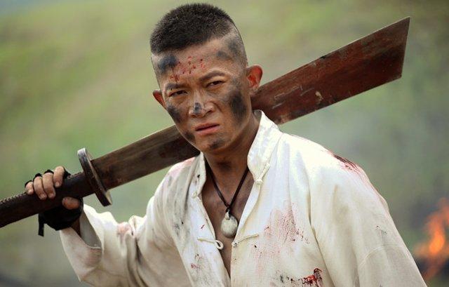 和姚晨同班,被网友骂二愣子没演技,曾烧伤毁容,可他娶个好女人|杨志刚