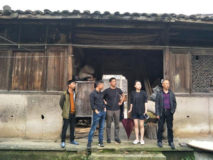 "扫地书记""卖猪乡长" 看仙居干部如何治背街小巷