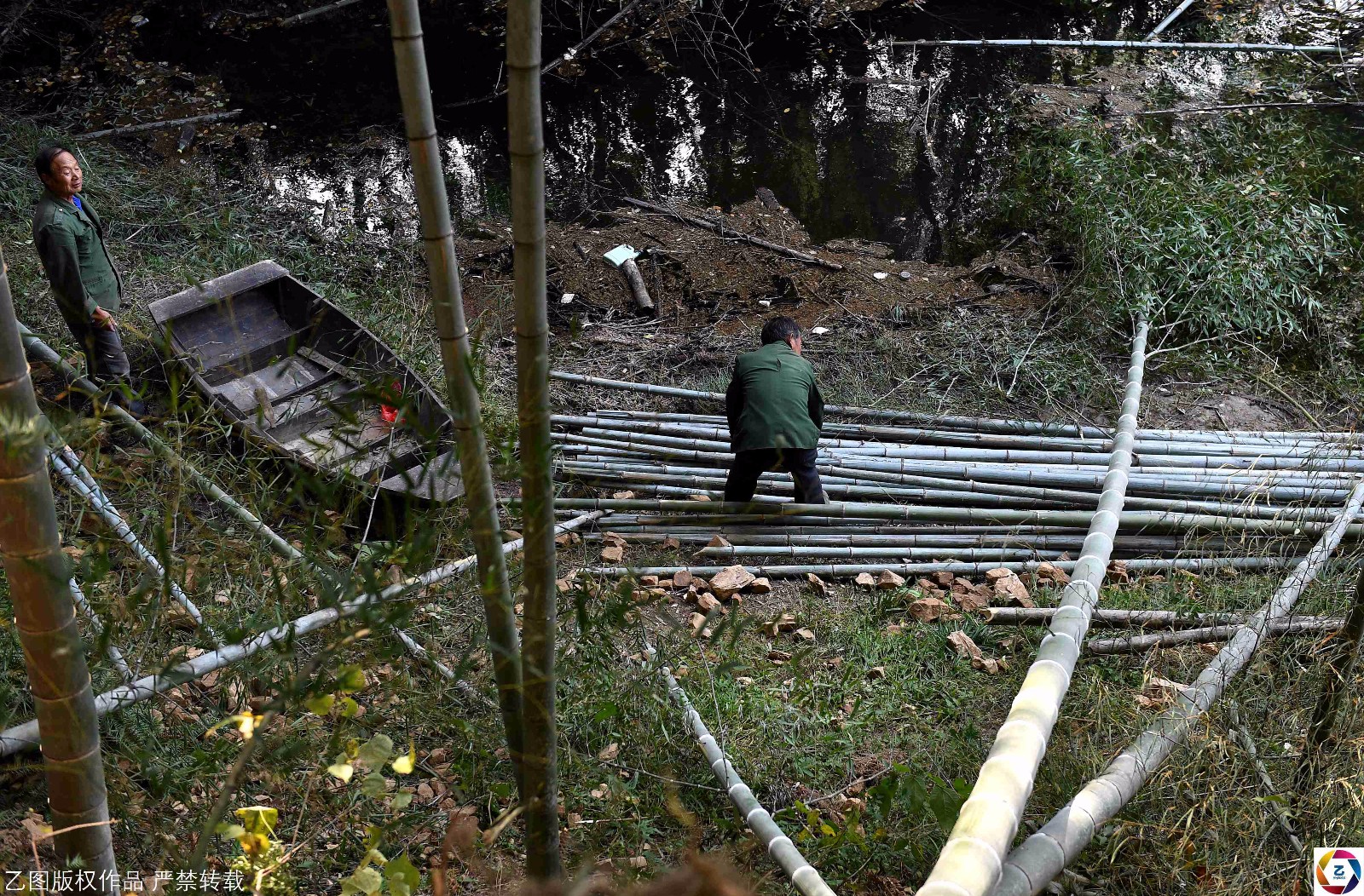 尽管毛竹深加工可能销路会好一些,但费时费力,还需要手艺,不是每个人