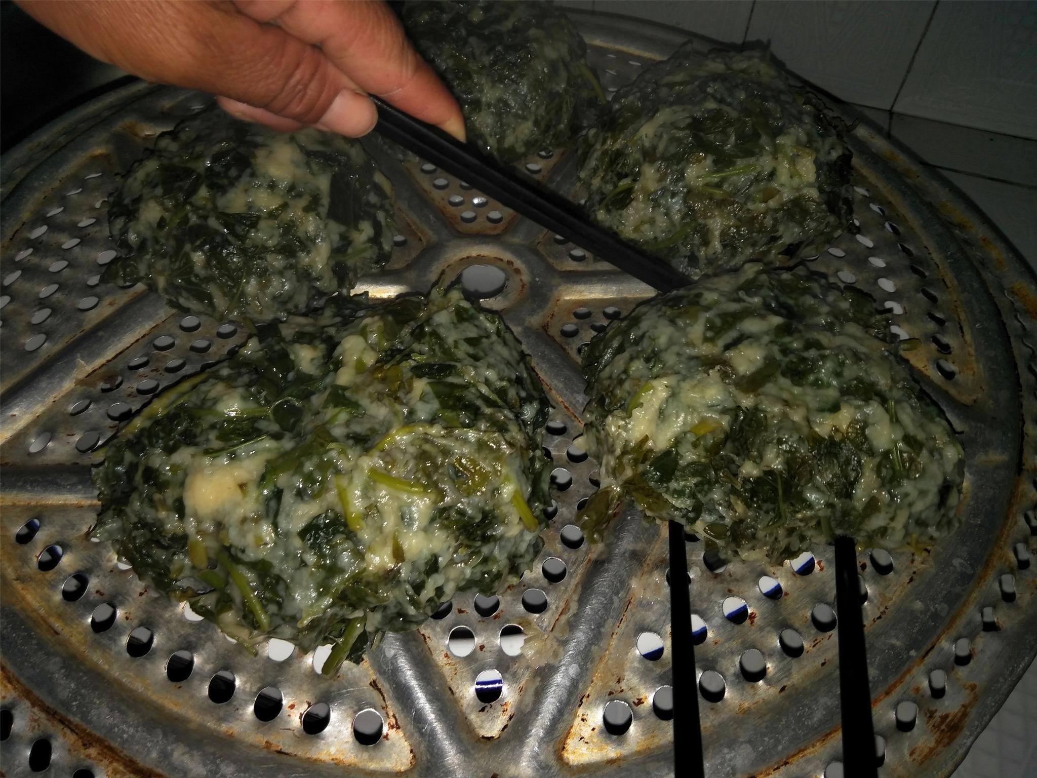 这道菜相很难看,猪都不愿意吃,很多人都爱吃