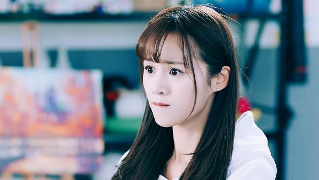 小巴蛇安悦溪笑容美到爆网友随便一个表情就能迷倒我