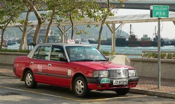 香港惊现丰田新款“的士”,用了20年的皇冠出租车将要退役