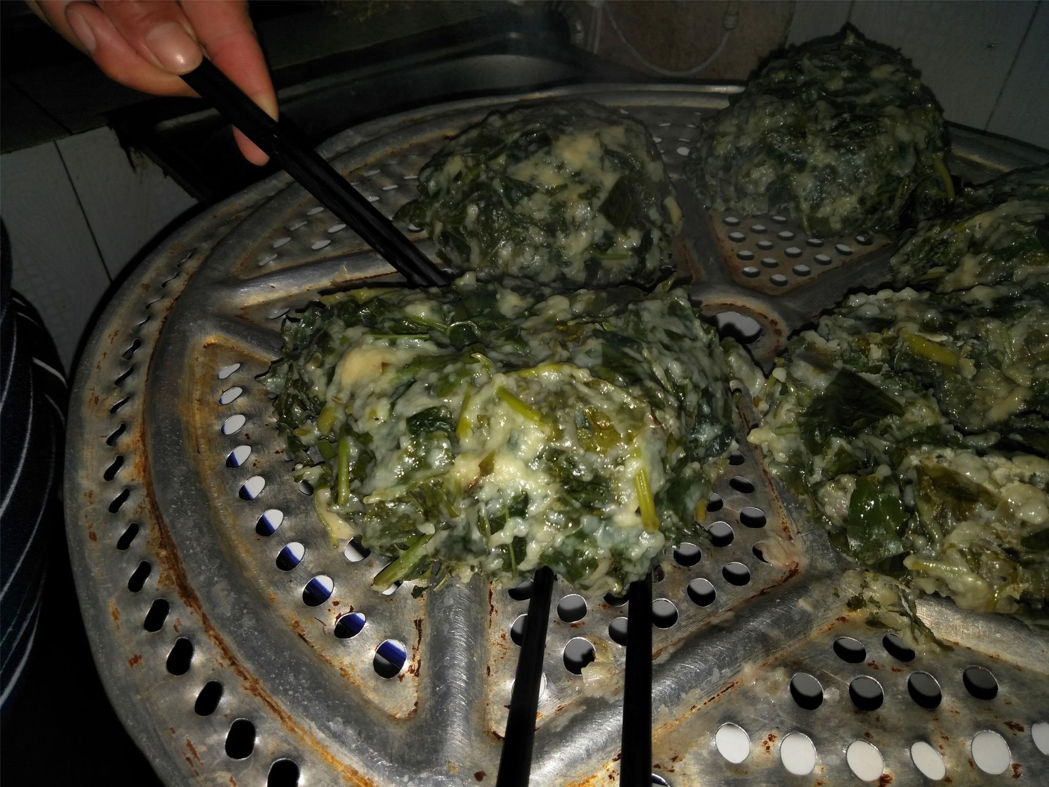 这道菜相很难看,猪都不愿意吃,很多人都爱吃