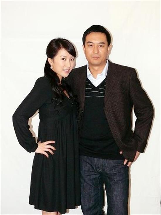 张嘉译李念新剧再相遇遭调侃男主依旧女主成路人甲