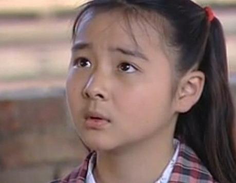 当年《女人不哭》的小童星,如今美得不敢信,网友:比关晓彤好看
