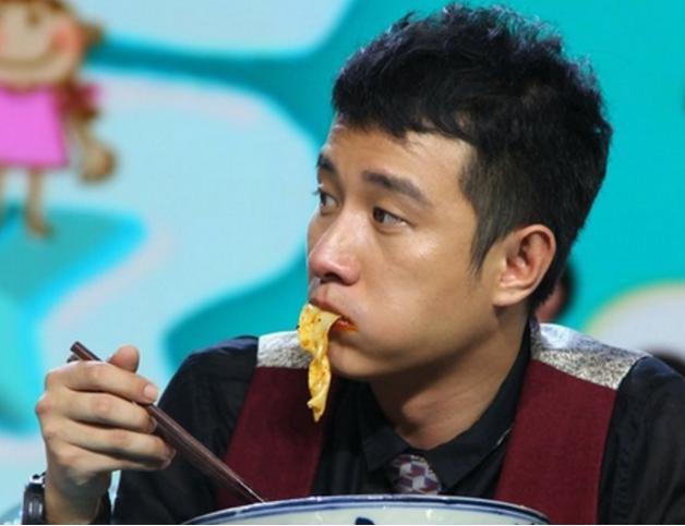 娱乐圈7大明星耍大牌!用进口矿泉水洗澡,下飞机必须用红毯迎接