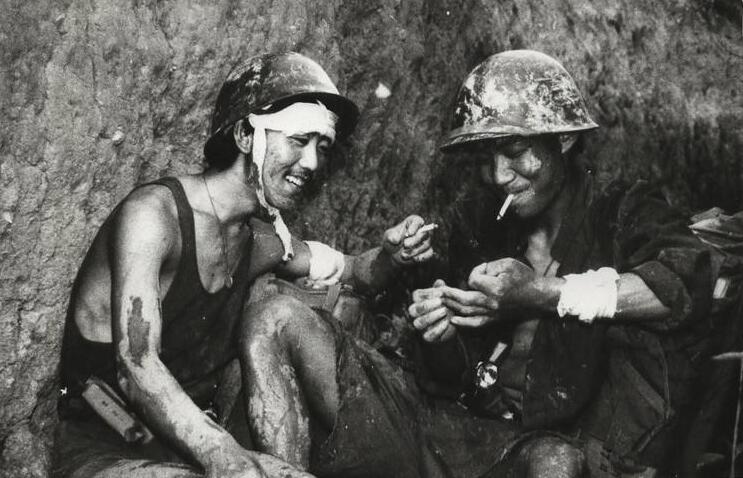 中越战争对峙期,我军战士在猫耳洞与人见人怕的东西同眠