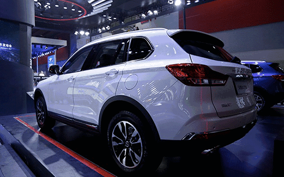 汉腾x7s共发布3款车型,售价为9.98万—11.98万元.